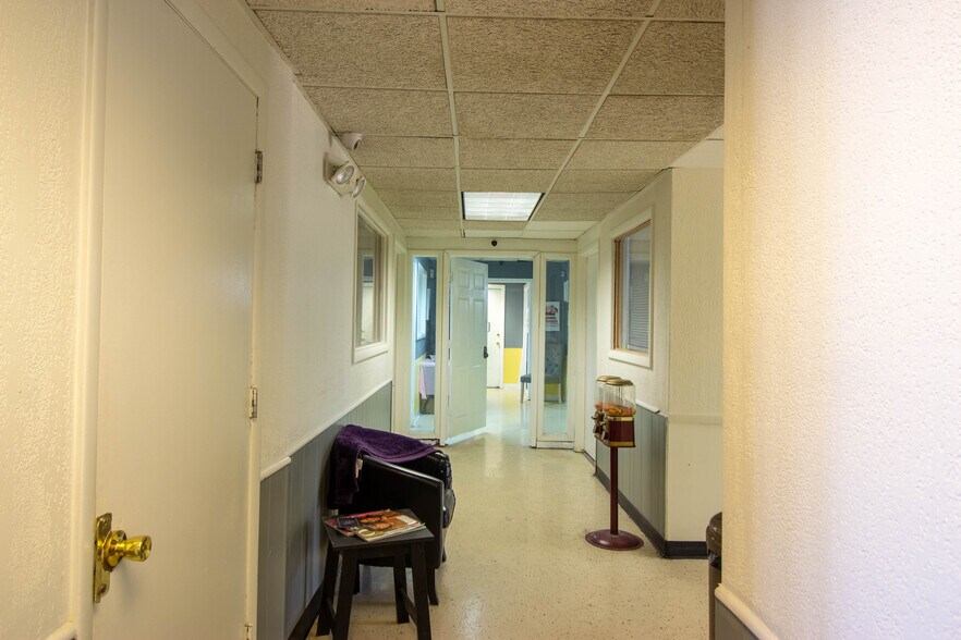 More Photos Of 23750 Gratiot Ave, Eastpointe Office Residential For Sale