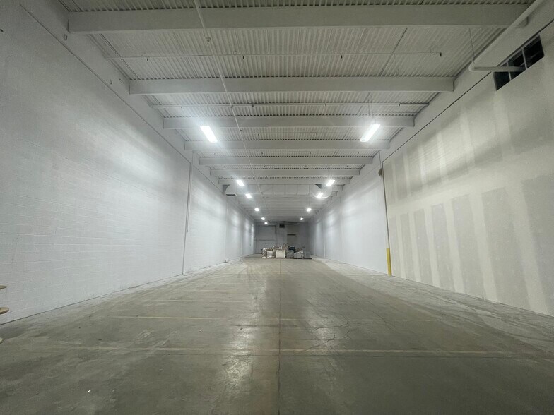 More Photos Of 4032 101 St NW, Edmonton Manufacturing For Sale