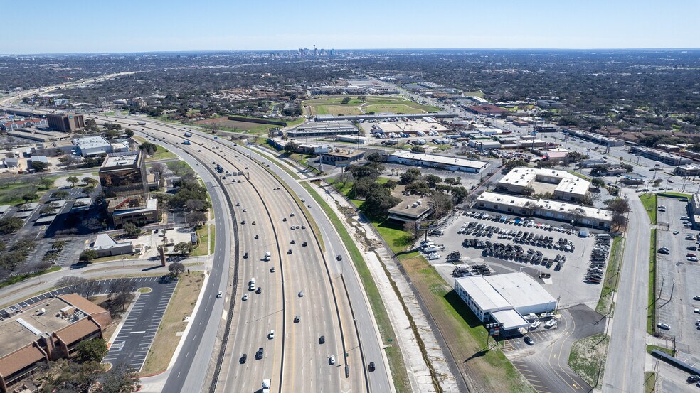 More Photos Of 6224 W Interstate 10, San Antonio Office For Sale