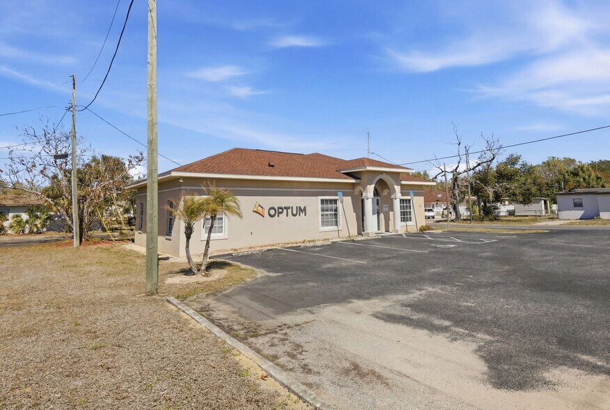More Photos Of 1143 State Road 60 E, Lake Wales Office For Sale