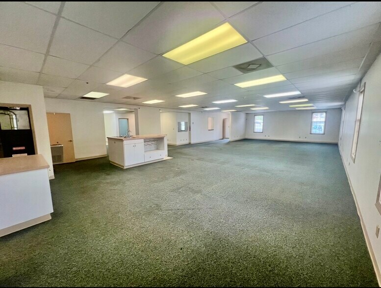 More Photos Of 964 S Fayetteville St, Asheboro Office For Lease