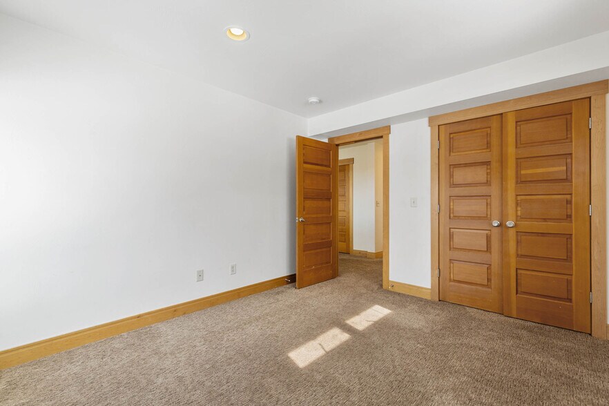 More Photos Of 1281 Stoneridge Dr, Bozeman Apartments For Sale