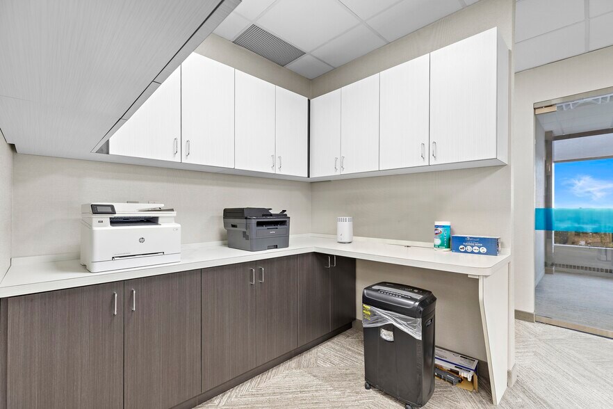 More Photos Of 411 Hackensack Ave, Hackensack Office For Lease