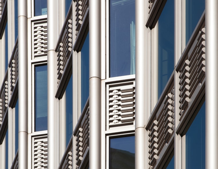 More Photos Of 555 12th St NW, Washington Office For Lease