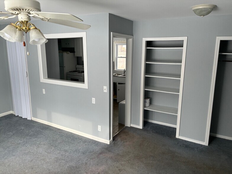 More Photos Of 88 Southern Dr, Rochester Industrial For Sale