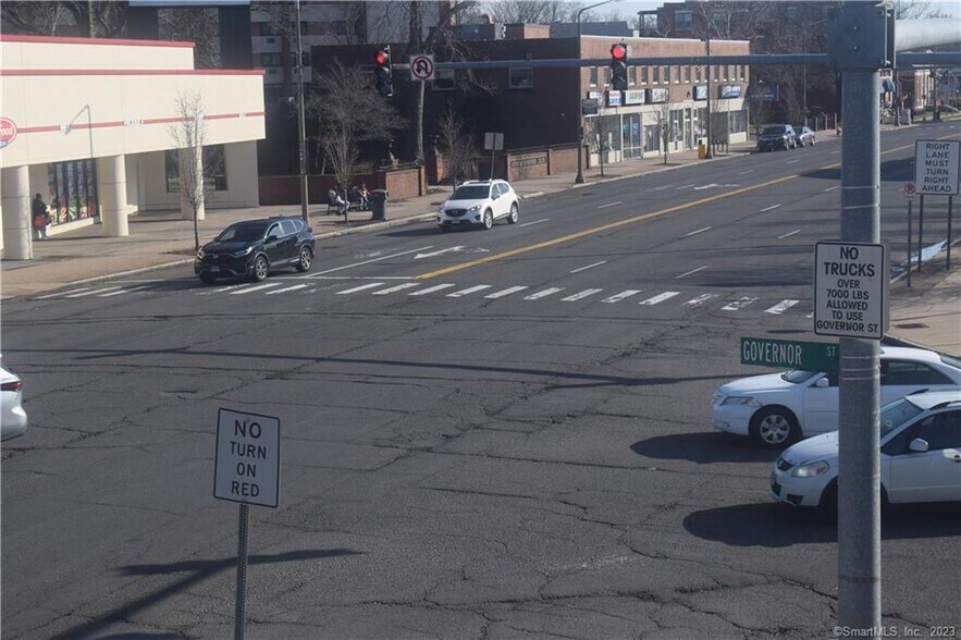 More Photos Of 987-1003 Main St, East Hartford Storefront Retail Office For Lease