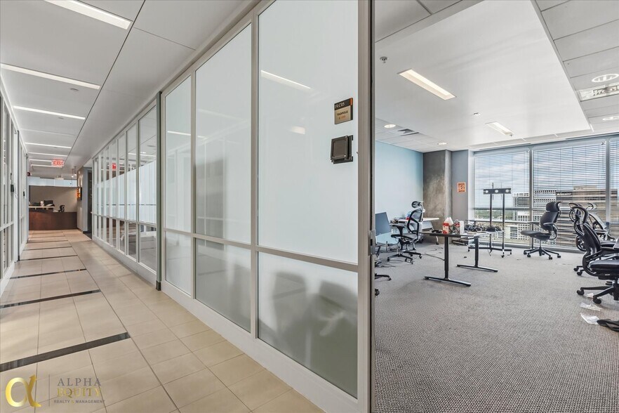 More Photos Of 189 S Orange Ave, Orlando Office Residential For Sale