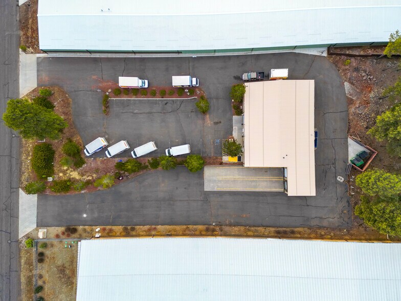 More Photos Of 5524 Dark Sky Rd, Flagstaff Industrial For Sale