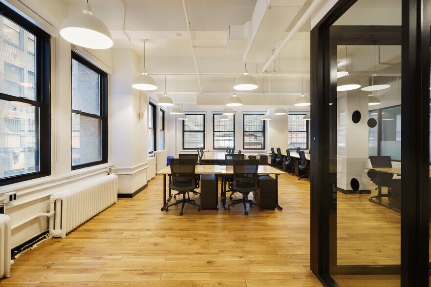 More Photos Of 500 7th Ave, New York Coworking Space
