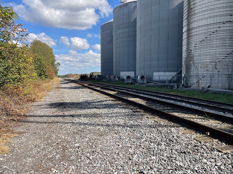 More Photos Of 19224 Longmeadow Rd, Hagerstown Distribution For Sale