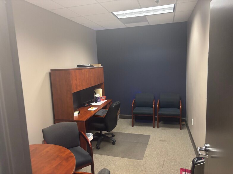 More Photos Of 8508-8542 Virginia Meadows Dr, Manassas Light Manufacturing For Sale