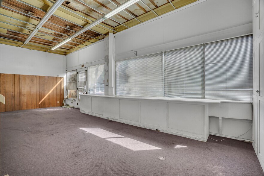 More Photos Of 1020 H St, Modesto General Retail For Sale