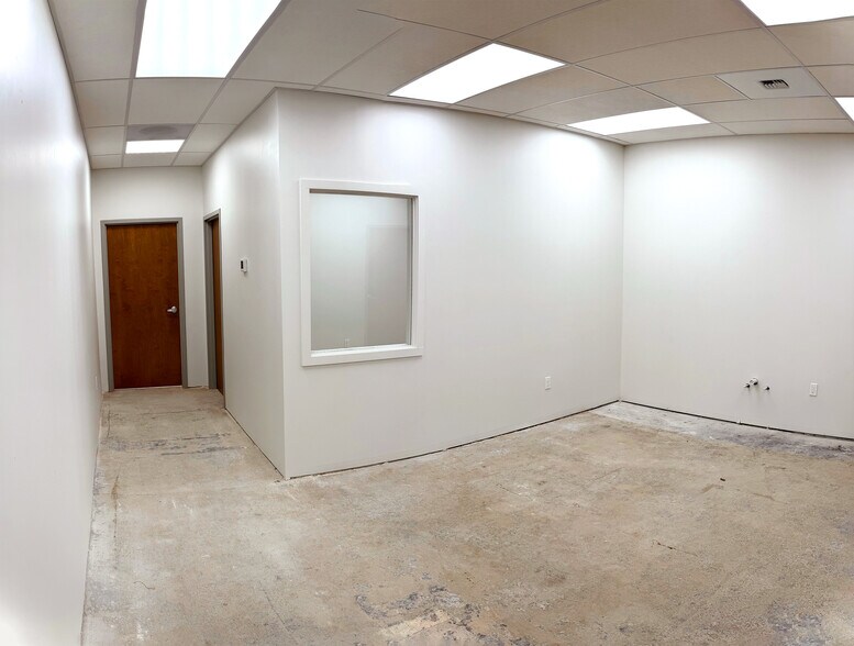 More Photos Of 512 S 2nd Ave, Yakima Warehouse For Lease