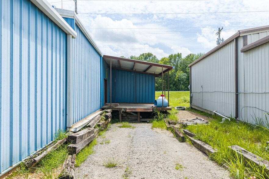 More Photos Of 479247 US Highway 64, Roland Flex For Sale