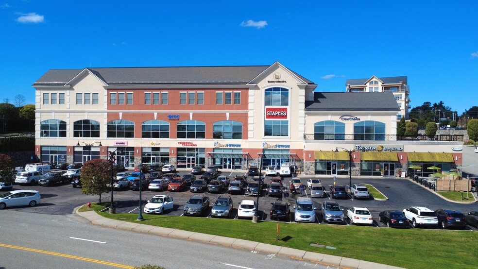 More Photos Of Sockanosset Cross Rd @ Rt. 2, Cranston Unknown For Lease