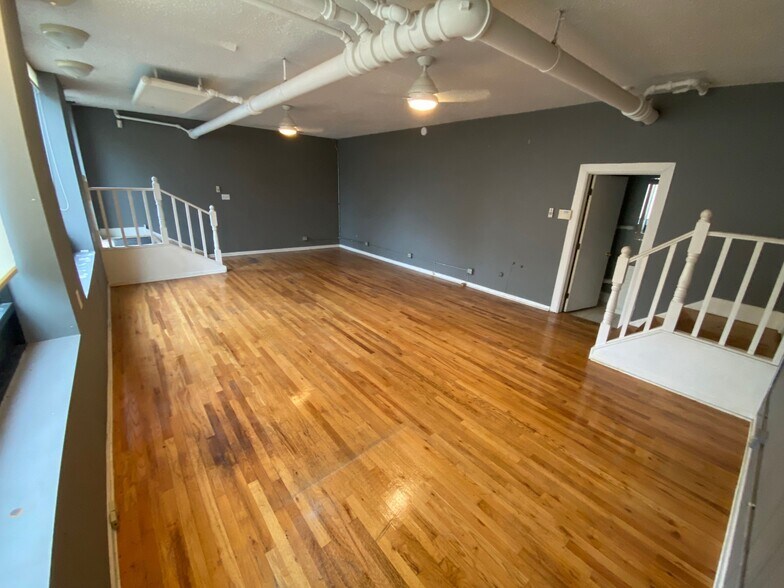 More Photos Of 5202-5216 N Damen Ave, Chicago Apartments For Lease