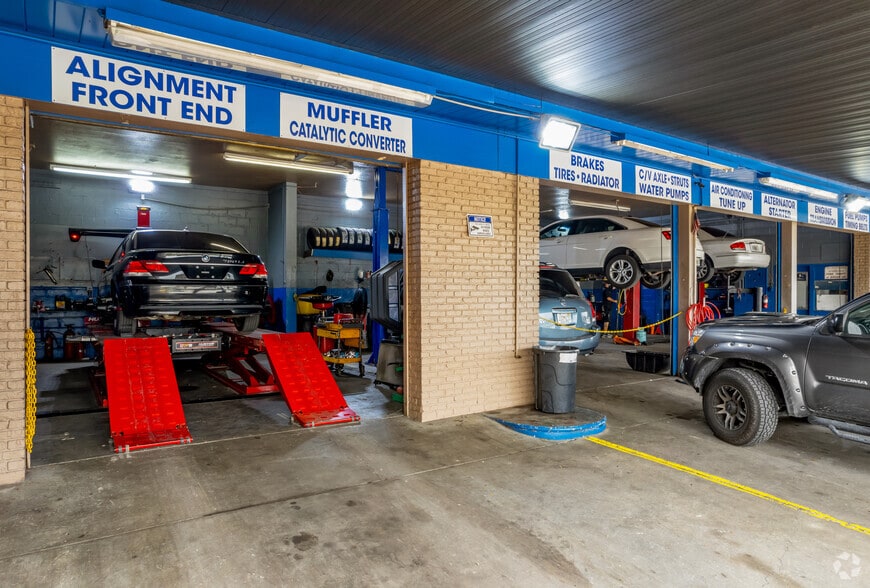 More Photos Of 2201 E Busch Blvd, Tampa Auto Repair For Sale
