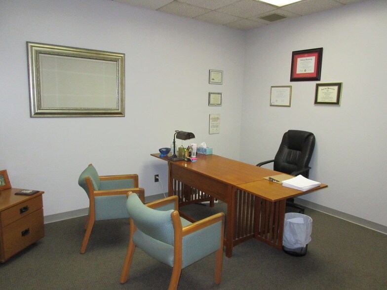 More Photos Of 151 S Rose St, Kalamazoo Medical For Sale