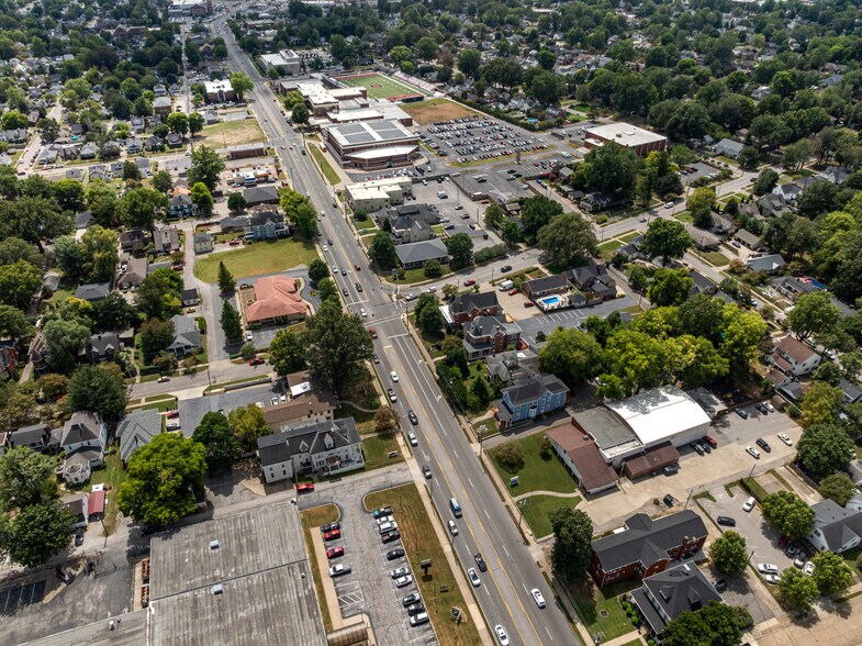 More Photos Of 1542 Frederica St, Owensboro Office Residential For Sale