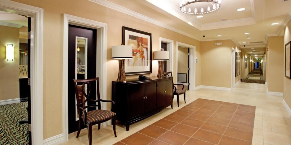 More Photos Of 121 Truman Ave, Newberry Hotel For Sale