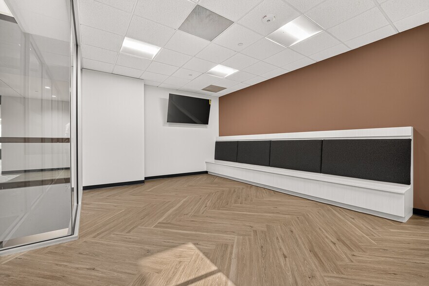 More Photos Of 9800 Richmond Ave, Houston Office For Lease