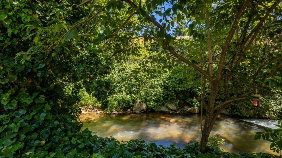 More Photos Of 535 Mill St, Grass Valley Restaurant For Sale