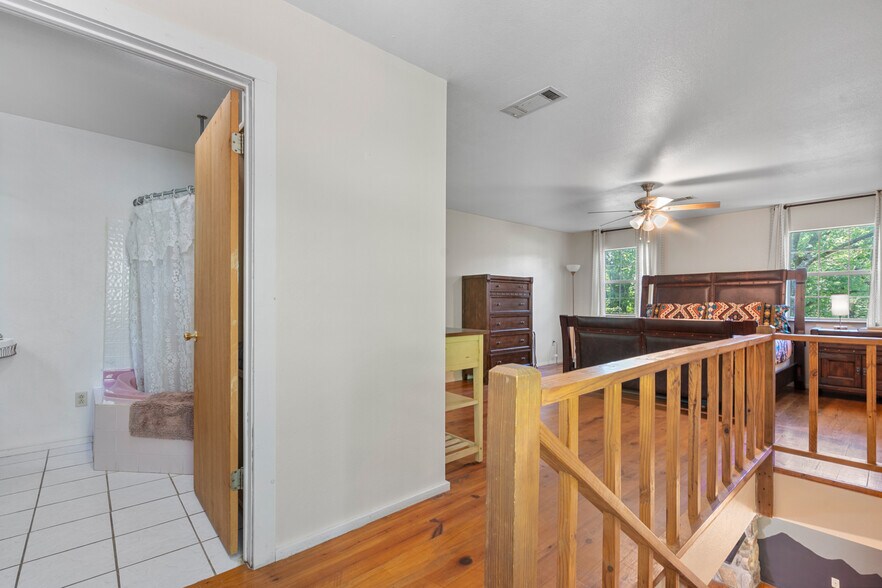 More Photos Of 122 Ouachita River Haven Rd, Pencil Bluff Hotel For Sale