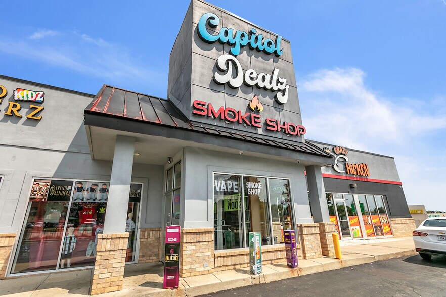 More Photos Of 7822 W Capitol Dr, Milwaukee Storefront For Sale