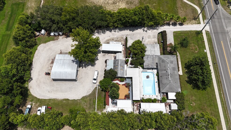 More Photos Of 3830 Clubhouse Rd, Lakeland Industrial For Sale