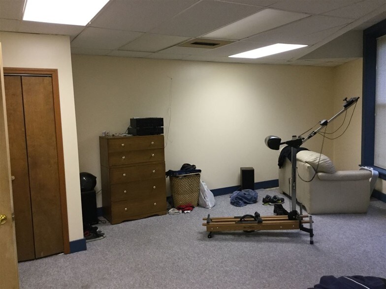 More Photos Of 120 N Main St, Churubusco Storefront Retail Residential For Sale