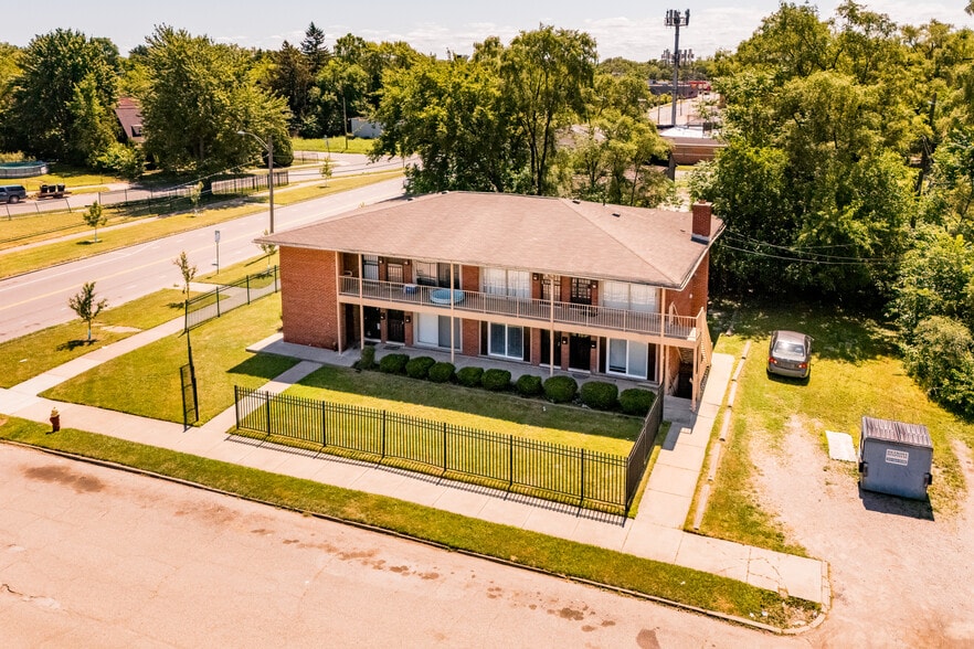 More Photos Of 9439 Chalmers St, Detroit Apartments For Sale