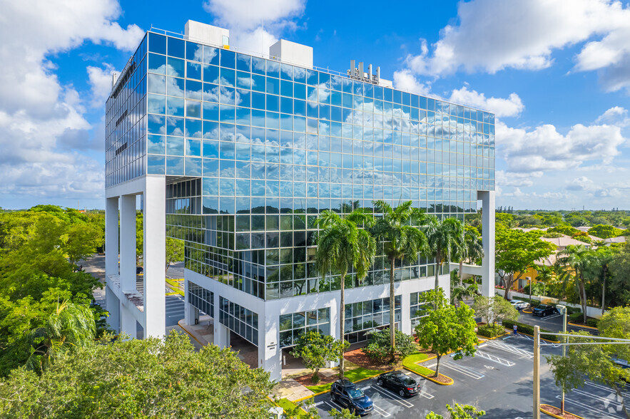 Primary Photo Of 210 N University Dr, Coral Springs Office For Lease