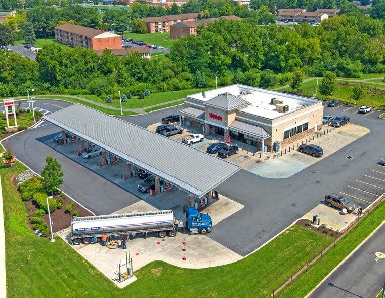 More Photos Of 201 S Cedar Crest Blvd, Emmaus Convenience Store For Sale