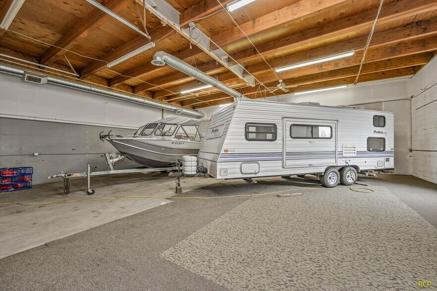 More Photos Of 53026 NW Thornton Dr, Scappoose Warehouse For Sale