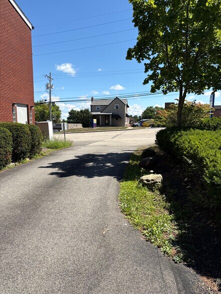 More Photos Of 120 Church Rd, Wexford Office For Lease