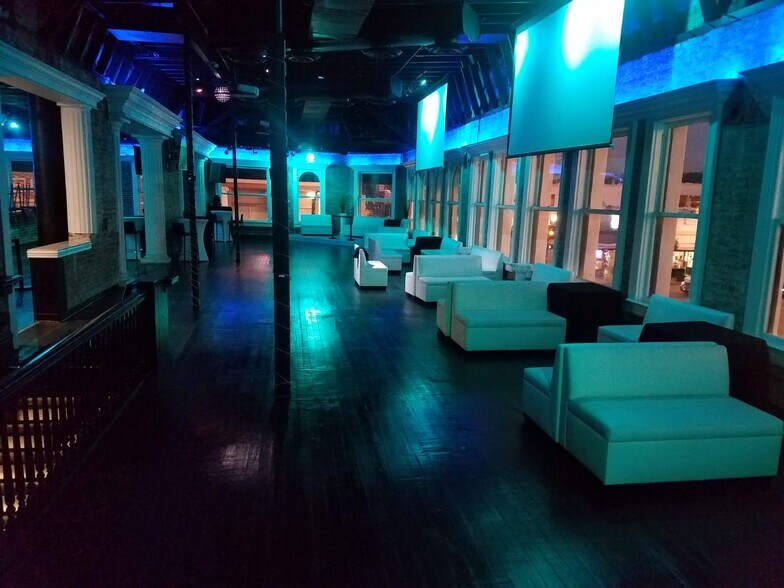 More Photos Of 201 N Citrus Ave, Covina Restaurant For Lease