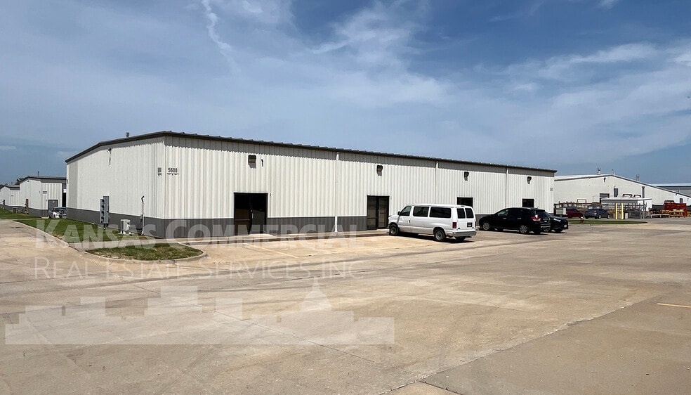 More Photos Of 5604 SW Topeka Blvd, Topeka Unknown For Lease