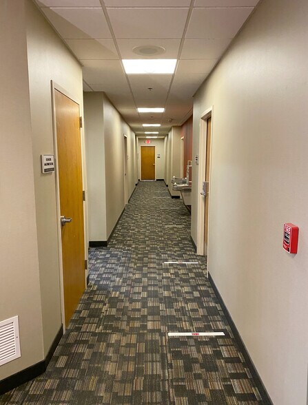 More Photos Of 2780 Snelling Ave N, Roseville Medical For Lease