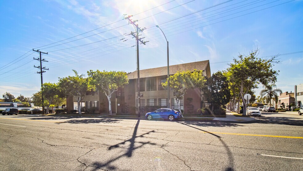More Photos Of 800 E Wardlow Rd, Long Beach Loft Creative Space For Sale
