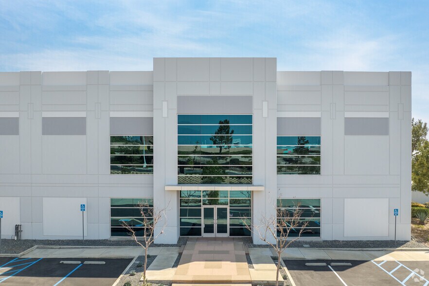 More Photos Of 5690 Industrial Pky, San Bernardino Distribution For Lease