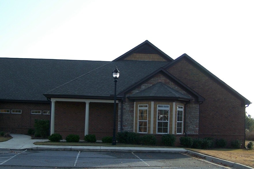 More Photos Of 401 Permian Way, Villa Rica Office For Lease