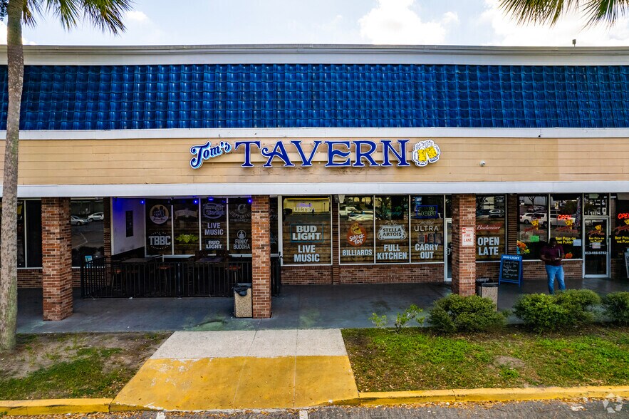 More Photos Of 102-163 W Fletcher Ave, Tampa Unknown For Lease