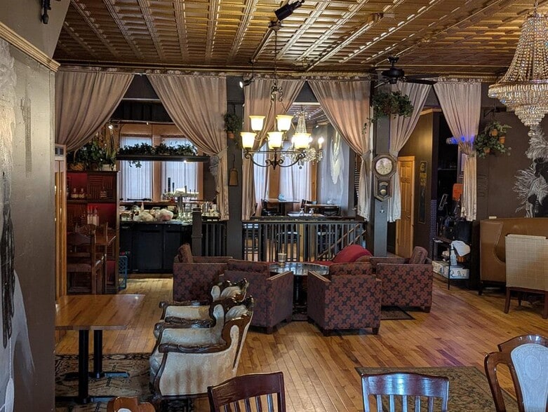 More Photos Of 36-38 Opera House Sq, Claremont Restaurant For Sale