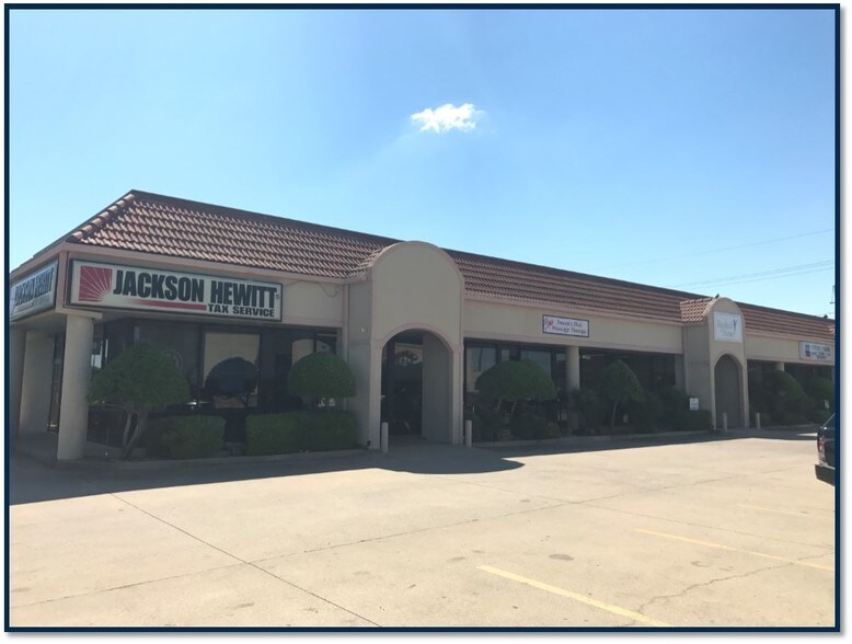 More Photos Of 2210 W Gore Blvd, Lawton Office For Lease