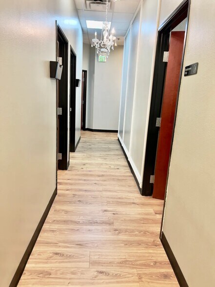 More Photos Of 20325 N 51st Ave, Glendale Medical For Lease