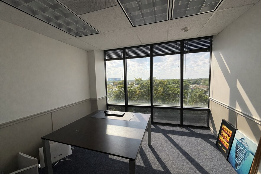 More Photos Of 450 N Park Rd, Hollywood Office Residential For Lease