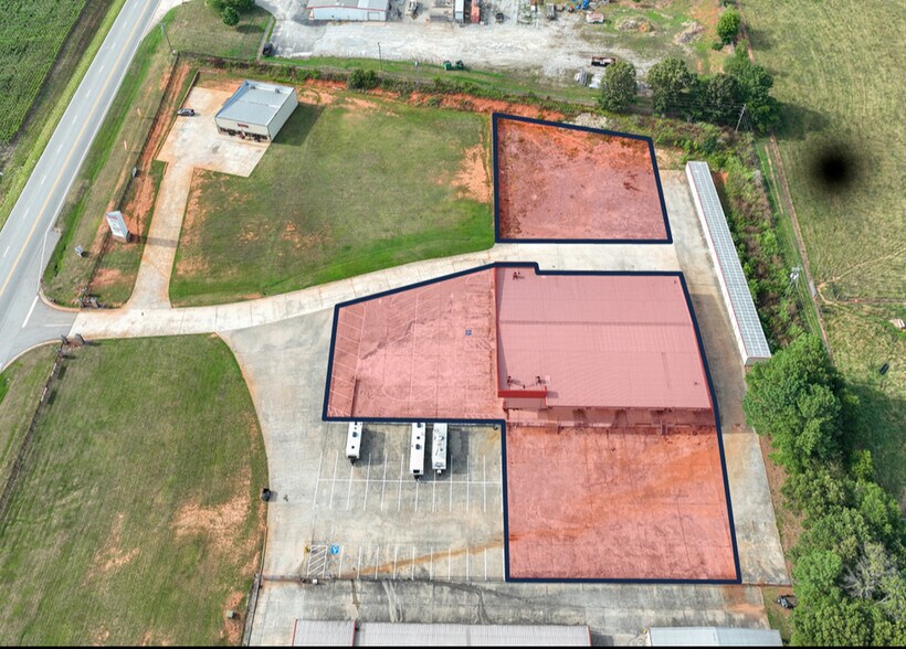 More Photos Of 6724 Cleveland Hwy, Clermont Warehouse For Lease