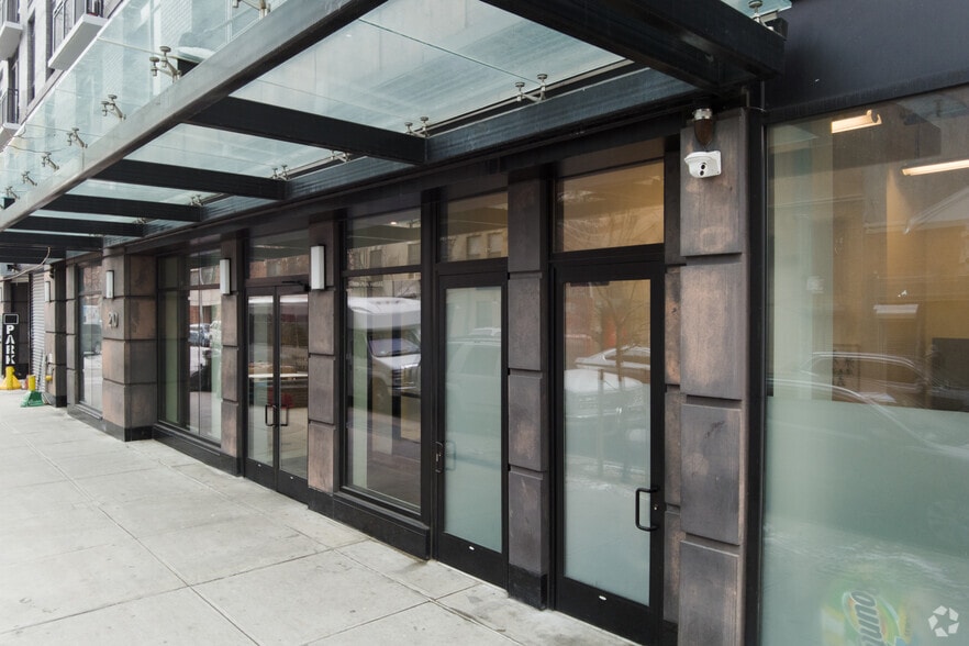 More Photos Of 2211 3rd Ave, New York Apartments For Lease