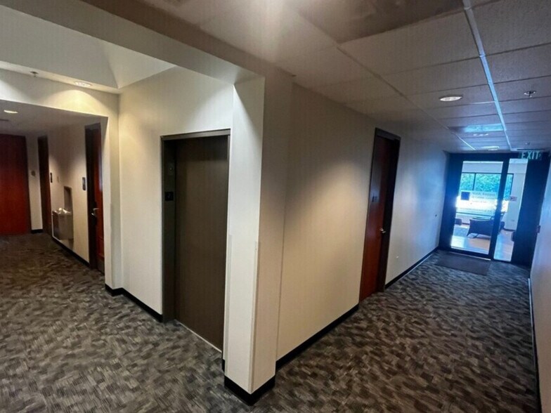 More Photos Of 2150 Manchester Rd, Wheaton Office For Lease