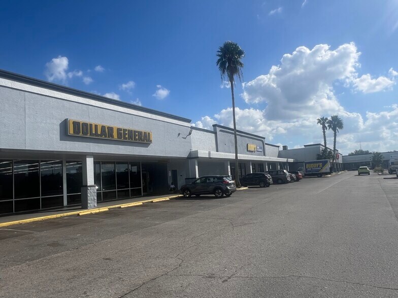 More Photos Of 11836-11932 US Highway 19, Port Richey Unknown For Lease